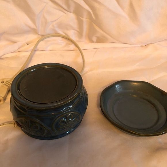 VINTAGE blue candle warmer - Picture 2 of 7